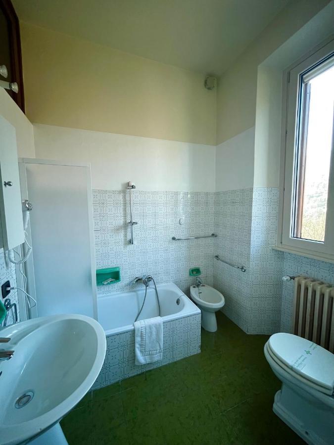 La Locanda Dell'Oreste Dizzasco Bagian luar foto